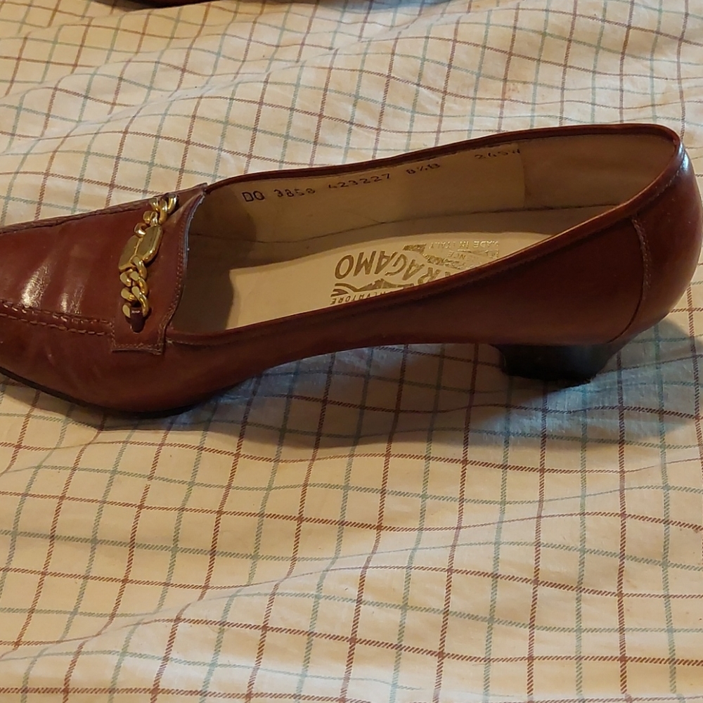 Shoes - Picture 4 of 8